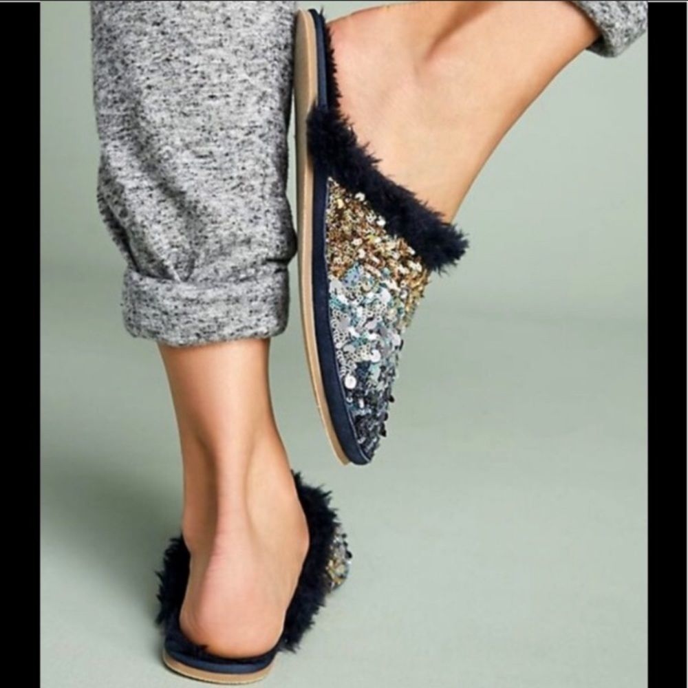 Far Away from Close x Anthropologie Blue & Gold Sequined Mule Slippers Women’s 7 - Picture 3 of 9